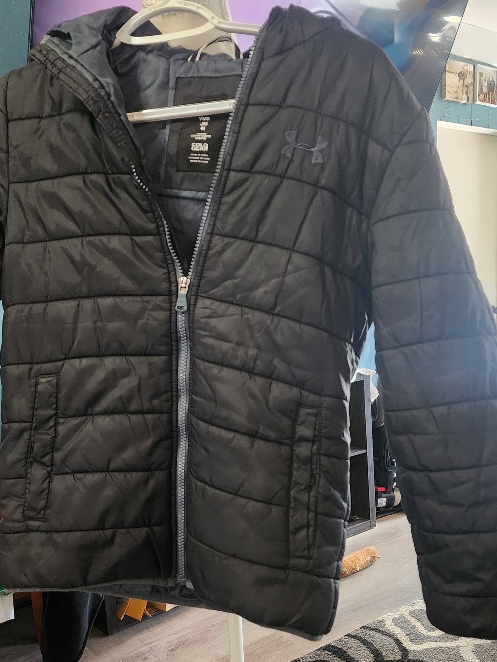 Under Armour Kids' Black Quilted Hooded Jacket Sz YMD